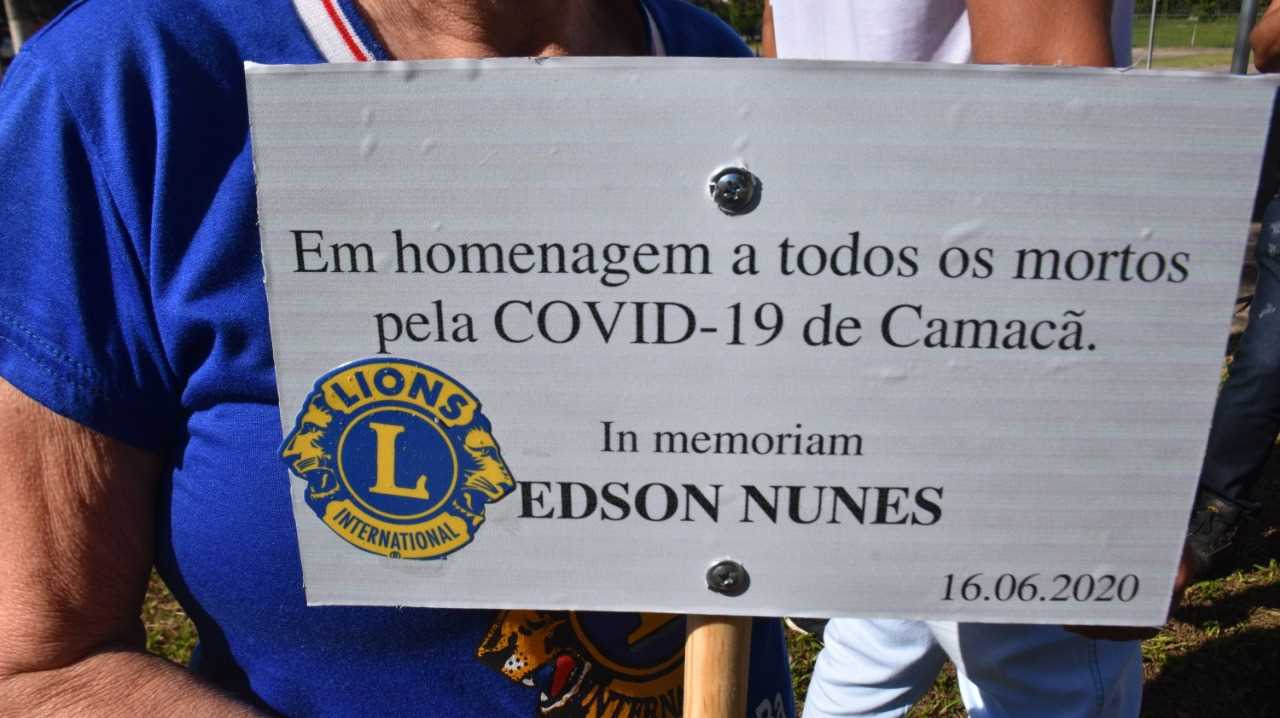 Camacã: Secretaria de Agricultura e Meio Ambiente em parceria com o Lions Clube e Maçonaria, realizam plantio de árvores e homenageia o empresário Eds